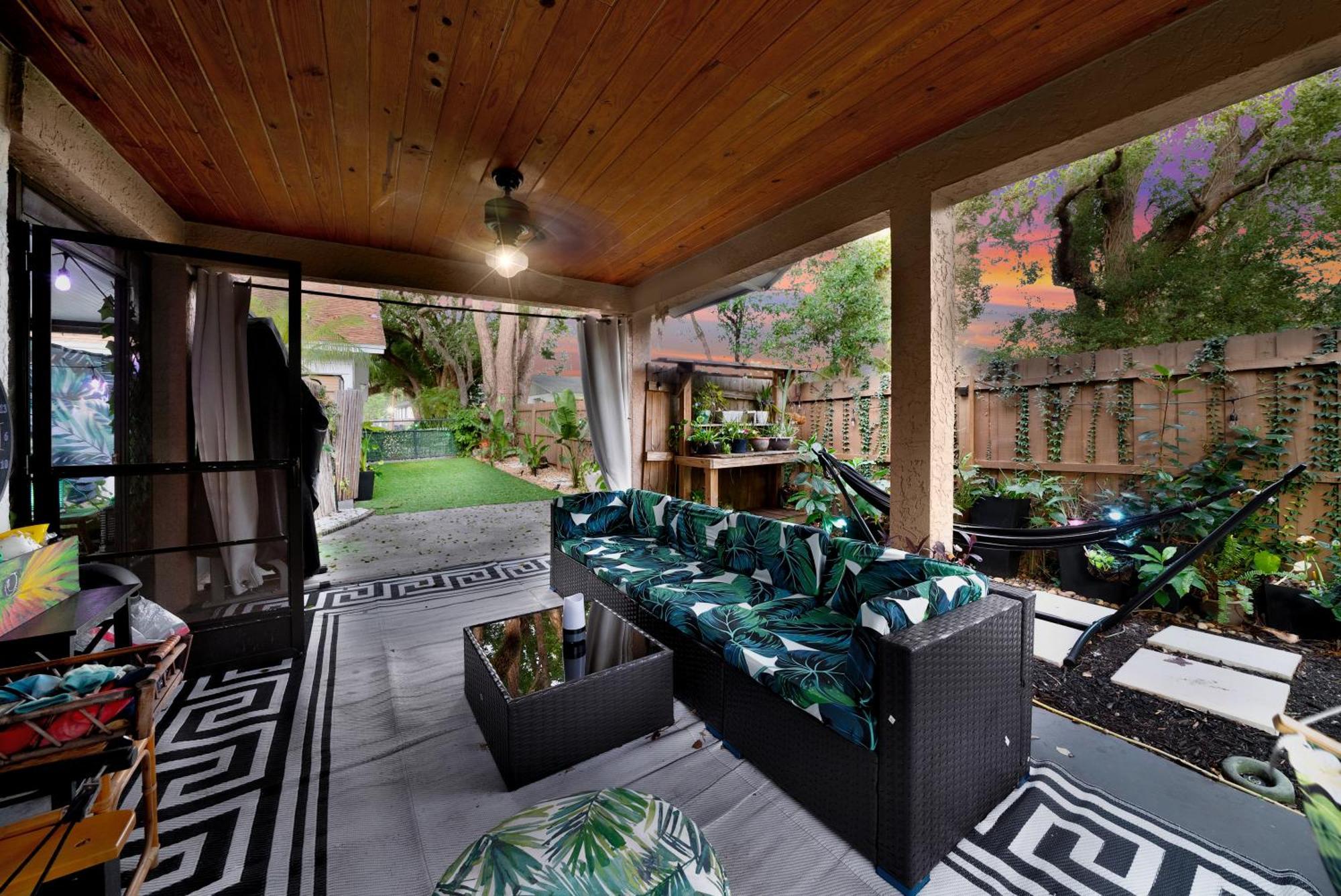 Zen Jungle House By Busch Gardens Sleeps 12 With Outdoor Games & Detached Play Space! Tampa Kültér fotó